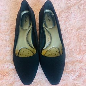 Abella Black Kitten heels